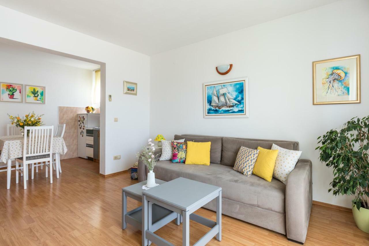 Apartments Rogulj Трогир Экстерьер фото
